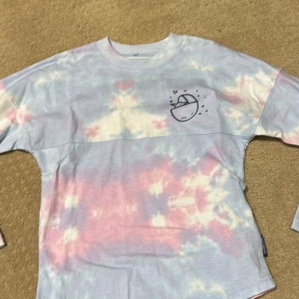 Disneyland disney kids jersey Star Wars grogu size 5/6 kids
